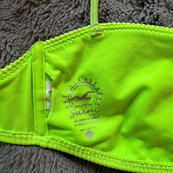Neon Green Ribbed Hollister Bikini - Picture 3 of 3